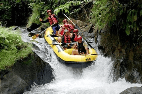 A family went Ayung River white water rafting as part of their their 7-day itinerary in Bali