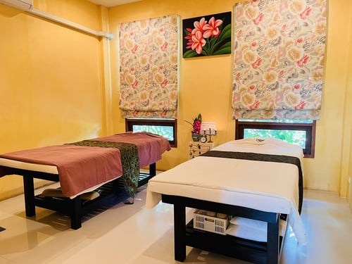 A massage at Cher Spa, one of the best things to do in Hat Yai