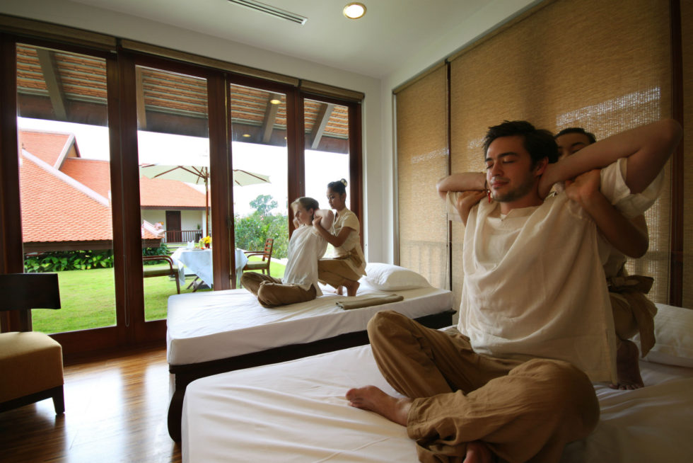 A relaxing massage in Siem Reap makes for a relaxing thing to do for couples