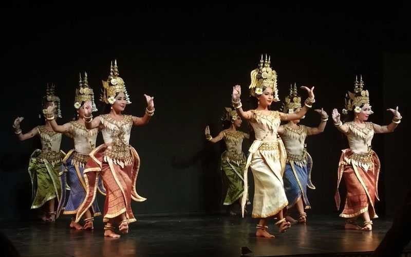 Apsara dance is one of Siem Reap’s cultural activities to immerse in