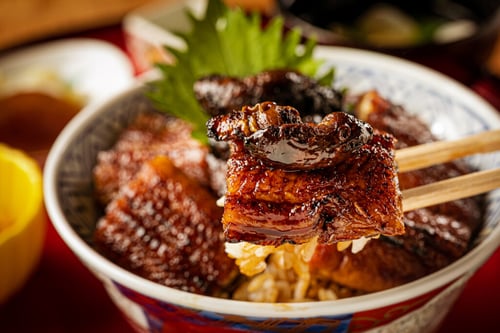 Enjoy delicious grilled eel at Unafuji
