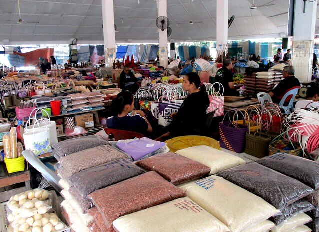Explore the Tamu Muhibbah Weekend Market for a taste of local food and culture