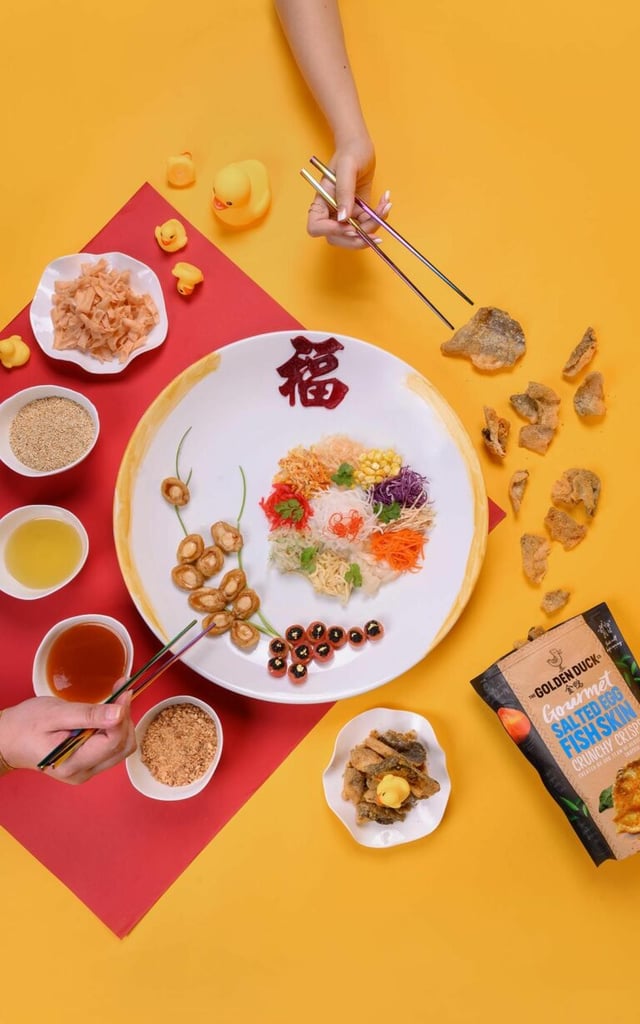 30164600-e-cny-2020-w-kl-caviar-gold-flakes-truffles-oil-abalone-yee-sang-the-golden-duck-salted-egg-fish-skin-crunchy-crisps-1_article_1200x1920-768x1229