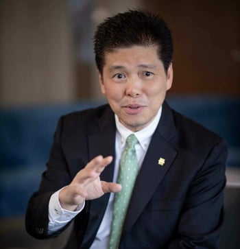 Mr_Ronnie_Lim_Managing_Director_and_Country_Head_of_Personal_Financial_Services-e1605511080531-768x797