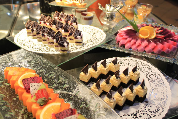 ramadhan-buffet-at-the-benteng-coffee-house-summit-hotel-kl