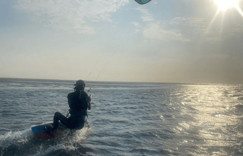 Kitesurfing in Daan