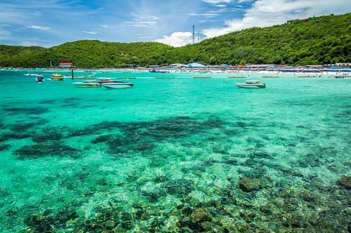 Koh Larn, a tourist attraction in Pattaya