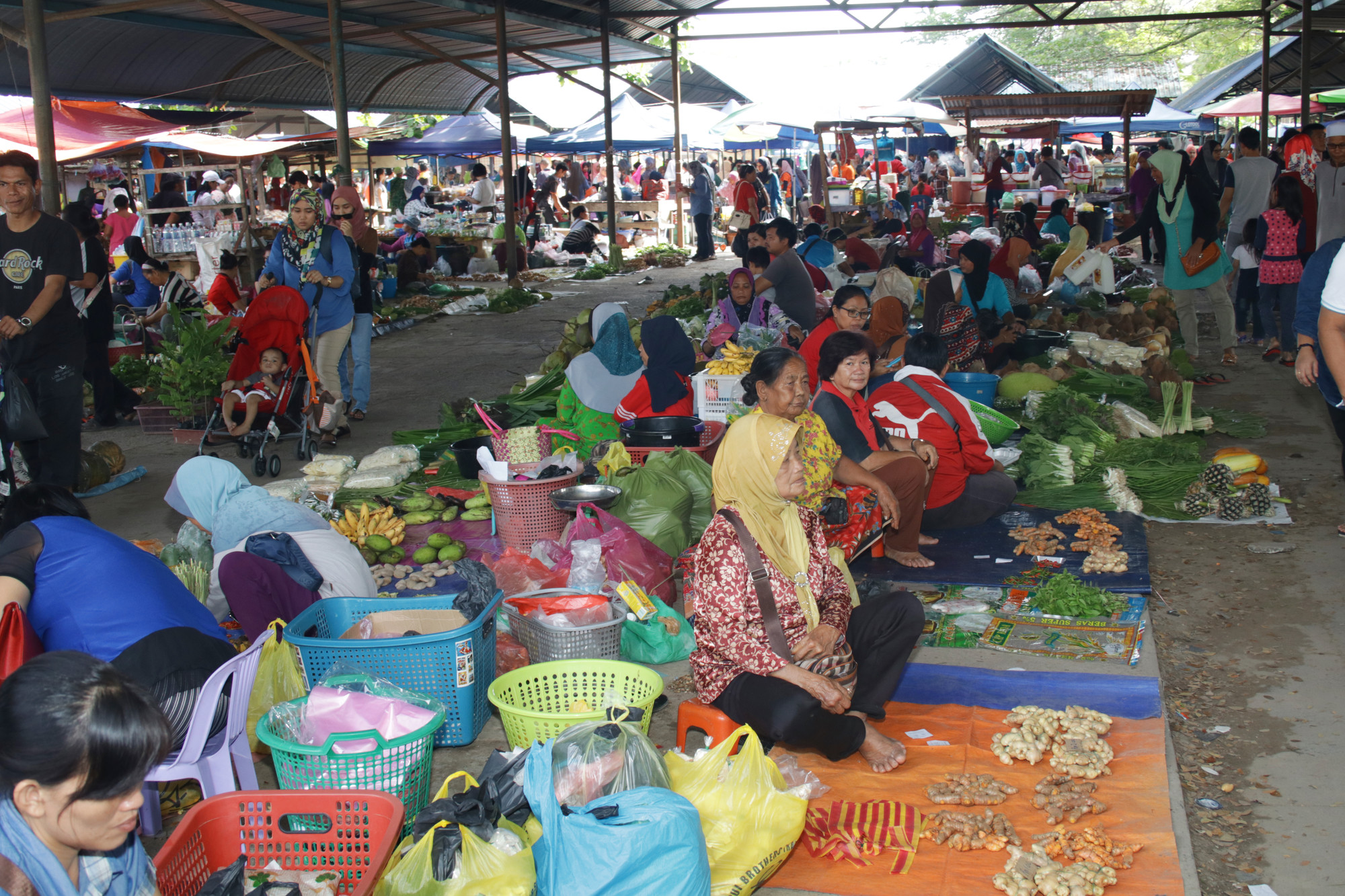 Local market at Keningau