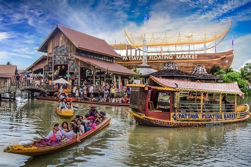 Pattaya Floating Market, a tourist attraction in Thailand