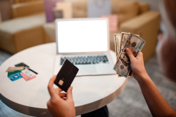 credit card habits - taking cash advances