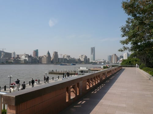 Rent a bike and cycle along Bin Jiang Da Dao, a scenic waterfront promenade offering stunning views of the Huangpu River and the city skyline