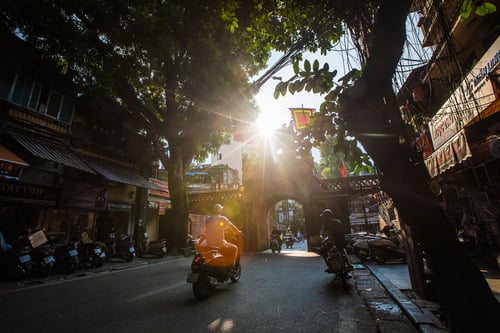 Street scene in Hanois Old Quarter