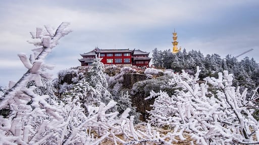 Temples atop Mount Emei, a Chengdu must-see.