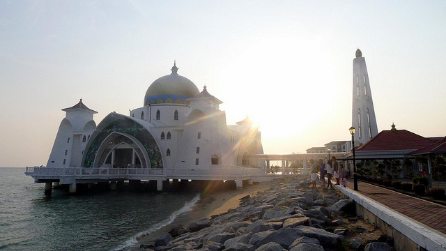 The Malacca Straits Mosque and the area around it, a popular thing to see in the city