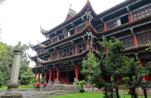 Tranquil gardens at Wenshu Monastery, a peaceful retreat among Chengdu’s attractions.