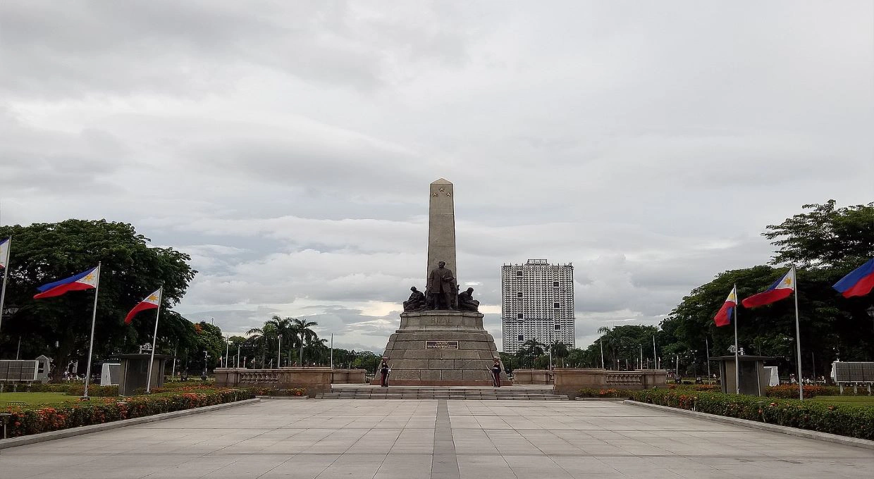 Walk at Rizal Park, Manila