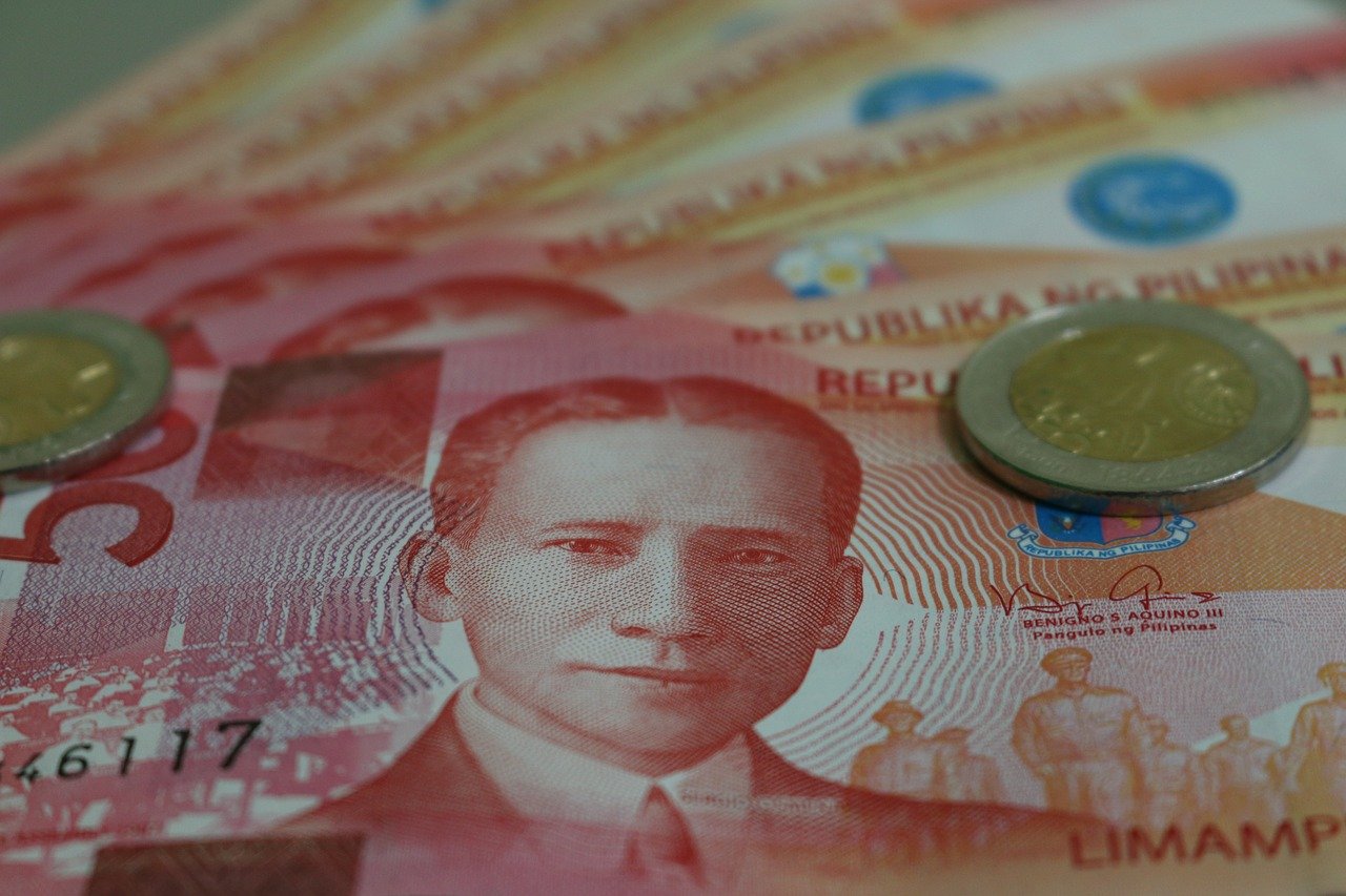 philippine peso bills