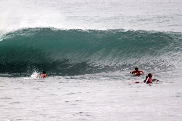 surfing spots in the Philippines - lanuza