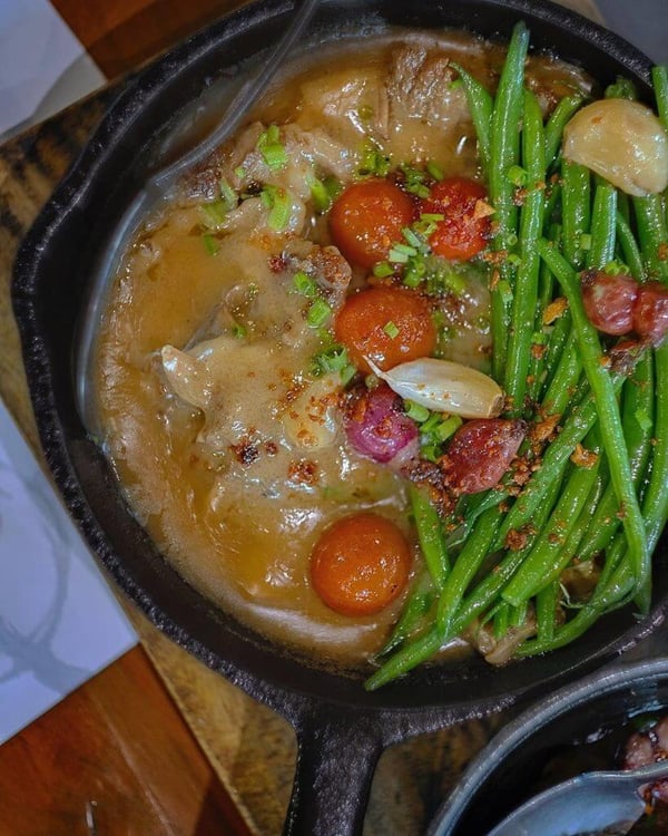 Where to Eat in Makati? A Guide for Employees on a Budget | Moneymax