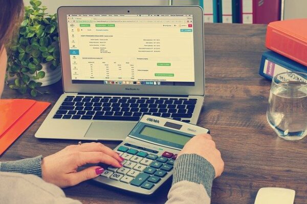 Taxes in the Philippines - Who Pays Taxes? types of taxes in the Philippines - Who Pays Taxes?