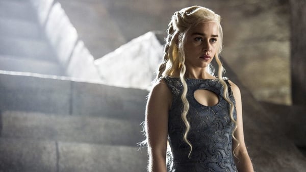 emilia_clarke_game_of_thrones-2560x1440