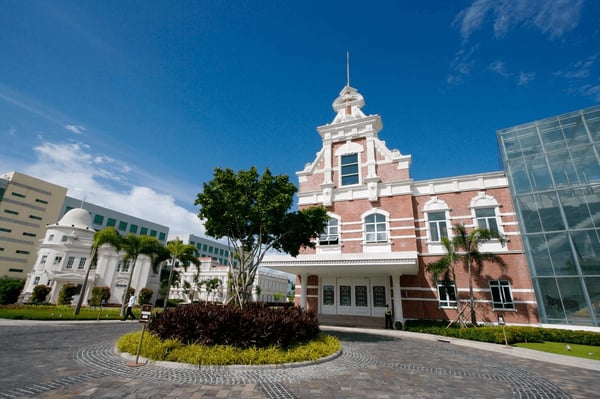 most expensive school in the Philippines - enderun colleges