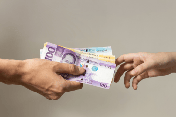 fake money vs real money - How to Avoid Fake Money