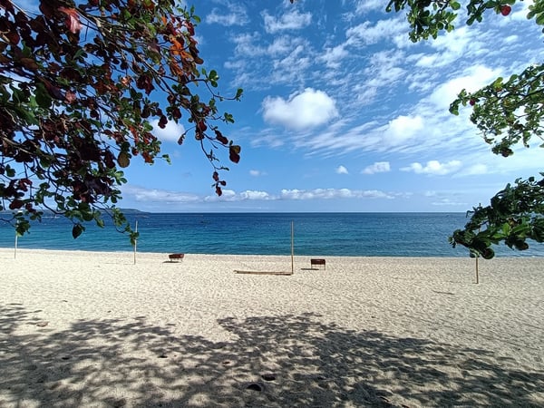 affordable batangas beach resorts - la luz