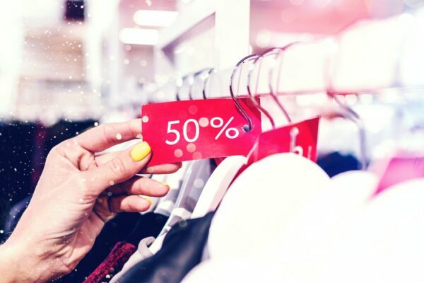 how to get out of debt on a low income - control your spending how to get out of debt on a low income - control your spending