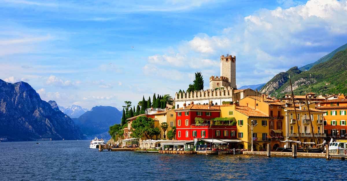 Lake Garda in Italy - SingSaver
