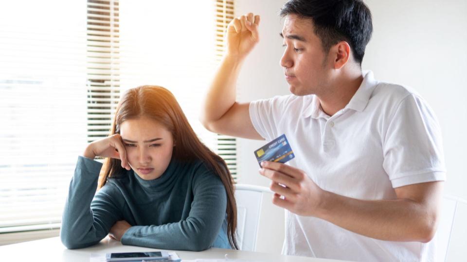 5 Ways To Ask Someone Politely For The Money They Owe You Singapore