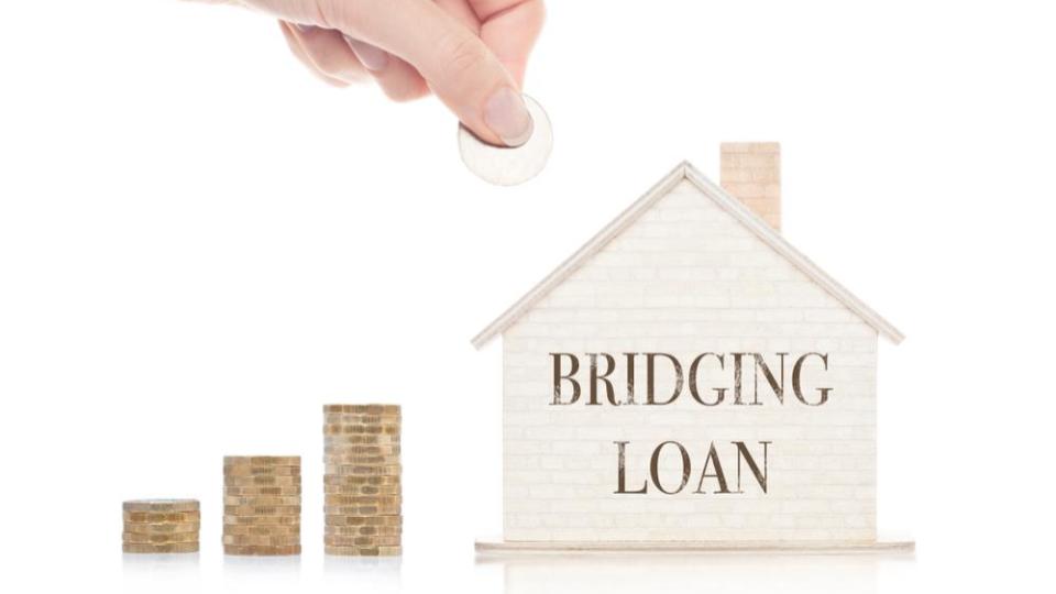 What Is A Bridging Loan? 2 Types Of Bridging Loans & When To Get It