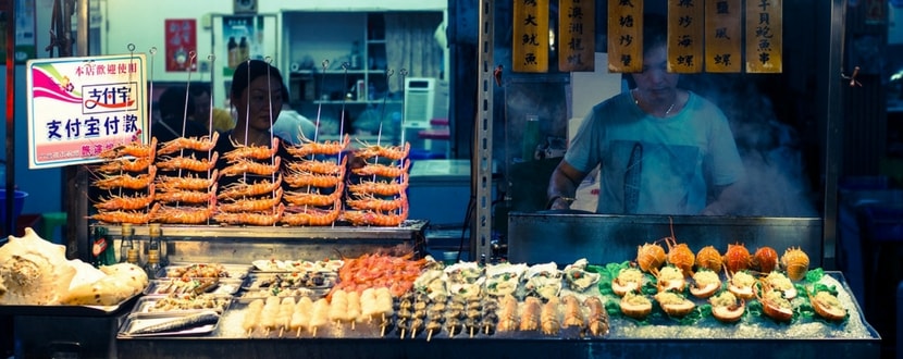 taiwan night market street food skewers