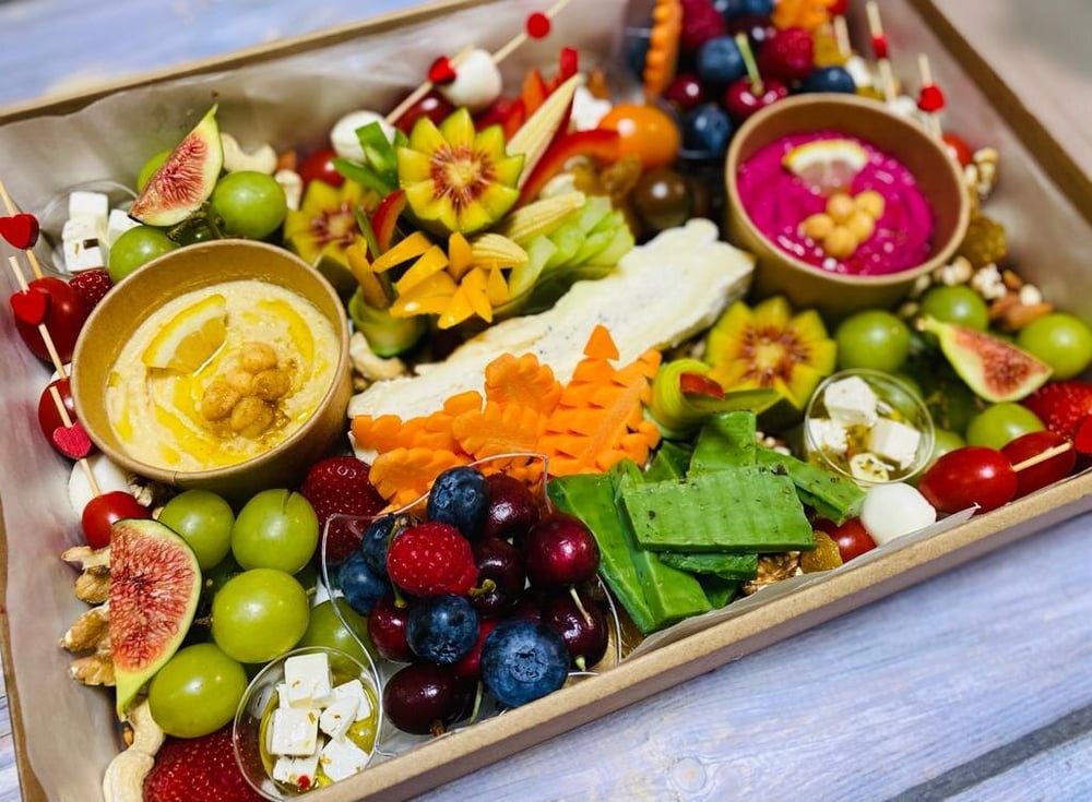 10 Best Party Platter Delivery For Food Catering in Singapore 2023