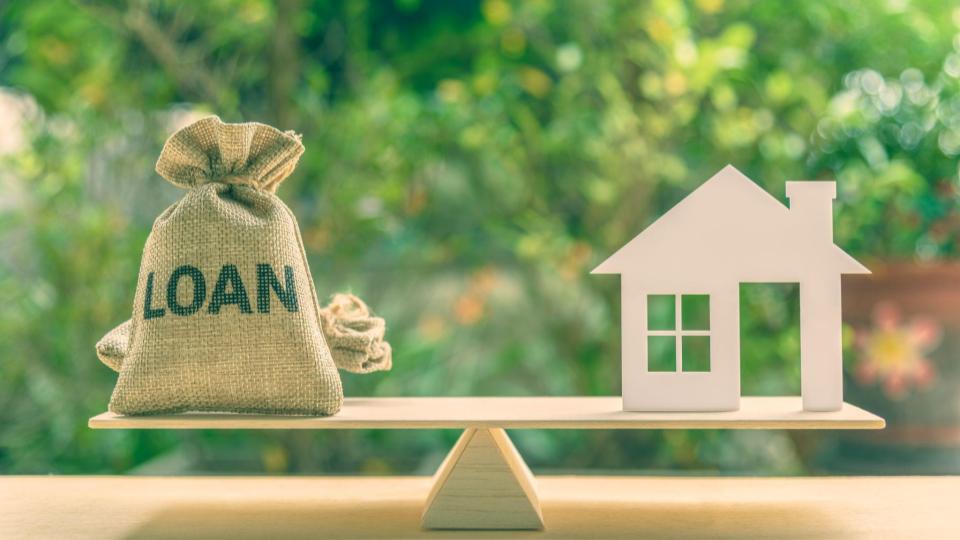 Getting A Bank Loan For HDB Vs. A HDB Housing Loan - What’s The Difference?