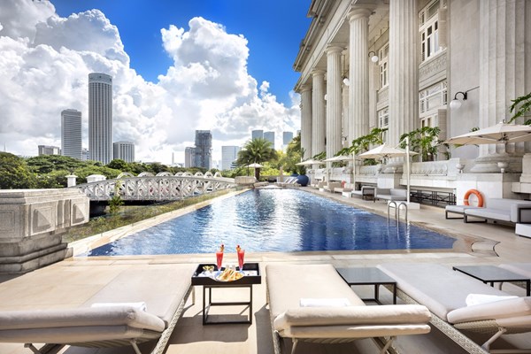 rs_600x0_swimming_pool_iii_-_the_fullerton_hotel_singapore