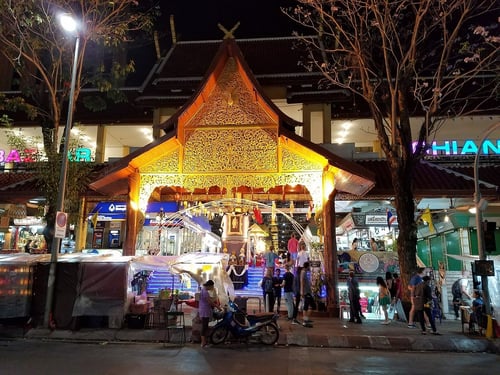 chiang mai night bazaar, a tourist attraction in chiang mai