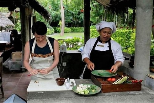 cooking class, one of the things to do in lombok