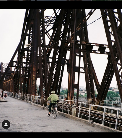 free things to do in hanoi long bien bridge