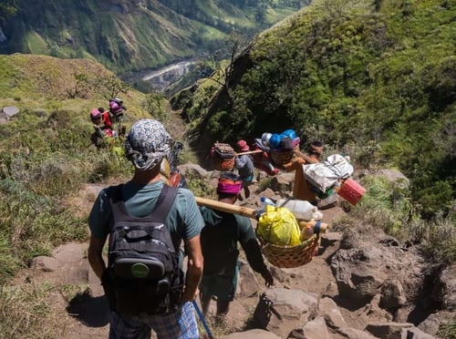 hiking mount rinjani, one of the things to do in lombok