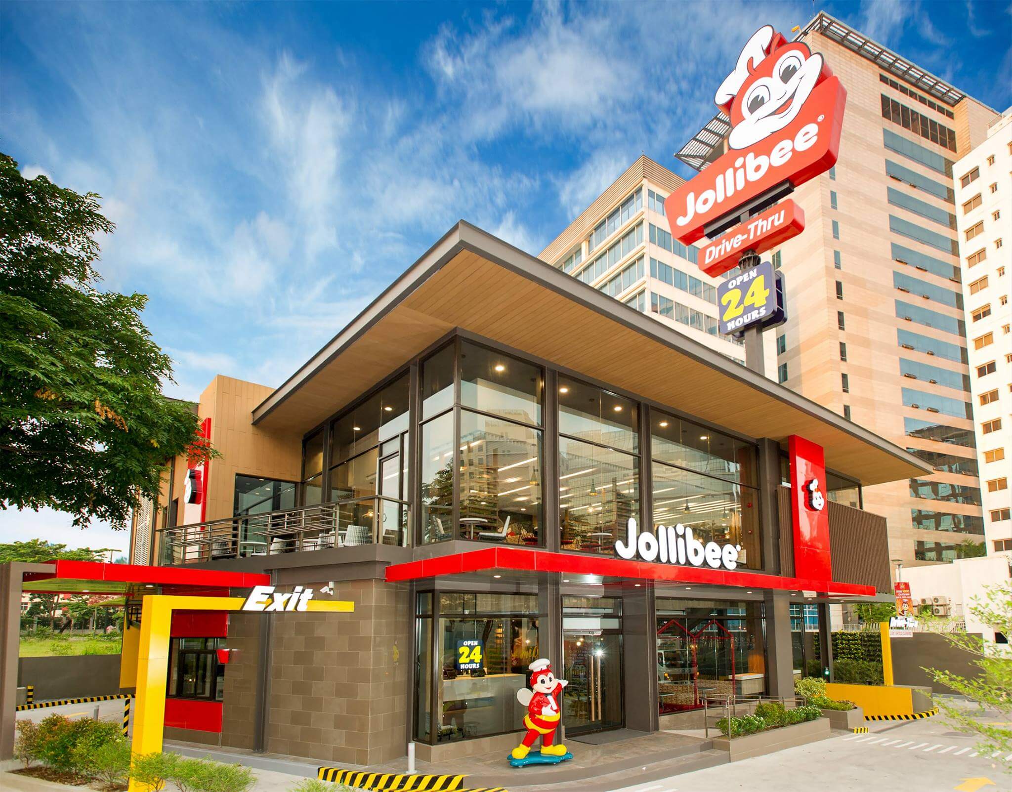 mcdonalds vs jollibee - jollibee branch