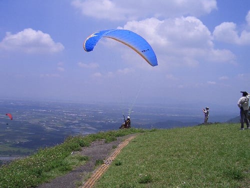 paragliding in the Saijia Aviation Park