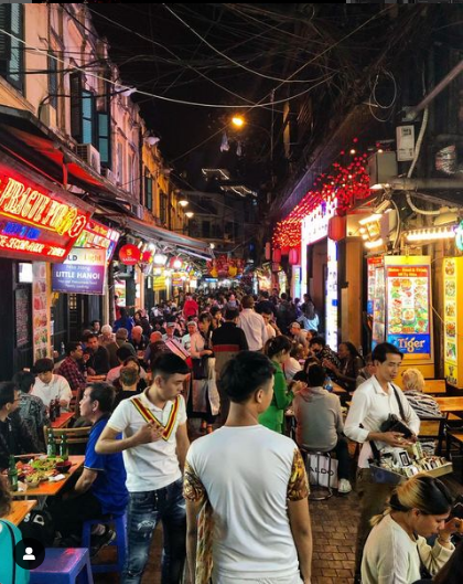 things to do in hanoi at night bia hoi junction old quarter