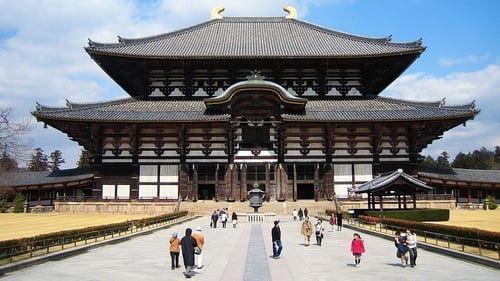 todaiji temple, one of nara’s main tourist attractions