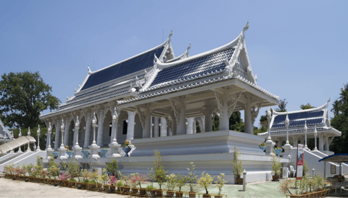 wat kaew korawaram, an attraction in krabi