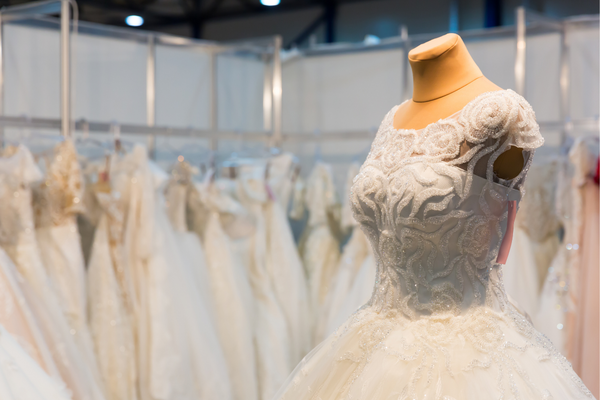 wedding budget in the philippines - wedding attire