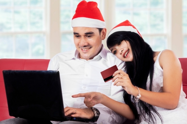 how to save money for christmas - online shopping