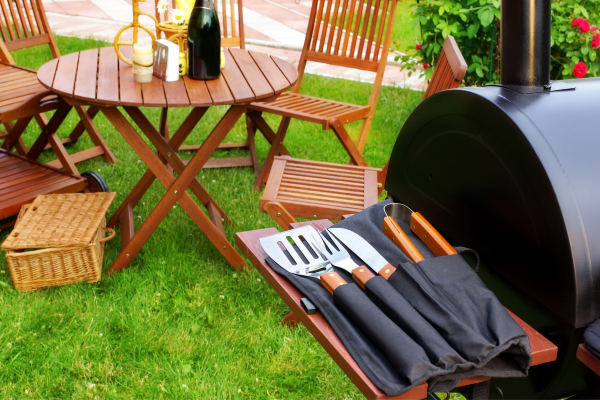 ideas for father's day - Treat Him to a Backyard Picnic