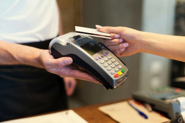 credit card fraud in the philippines - credit card payment on counter