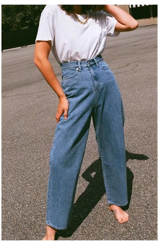 summer outfits for ladies - high waist wide leg jeans